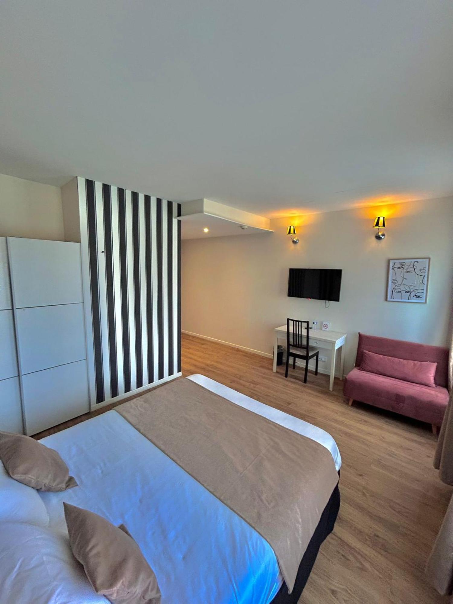 Thoiry Etoile Lodge Eksteriør bilde