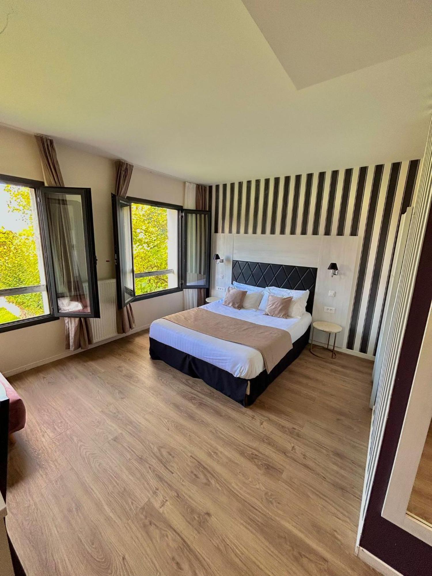 Thoiry Etoile Lodge Eksteriør bilde