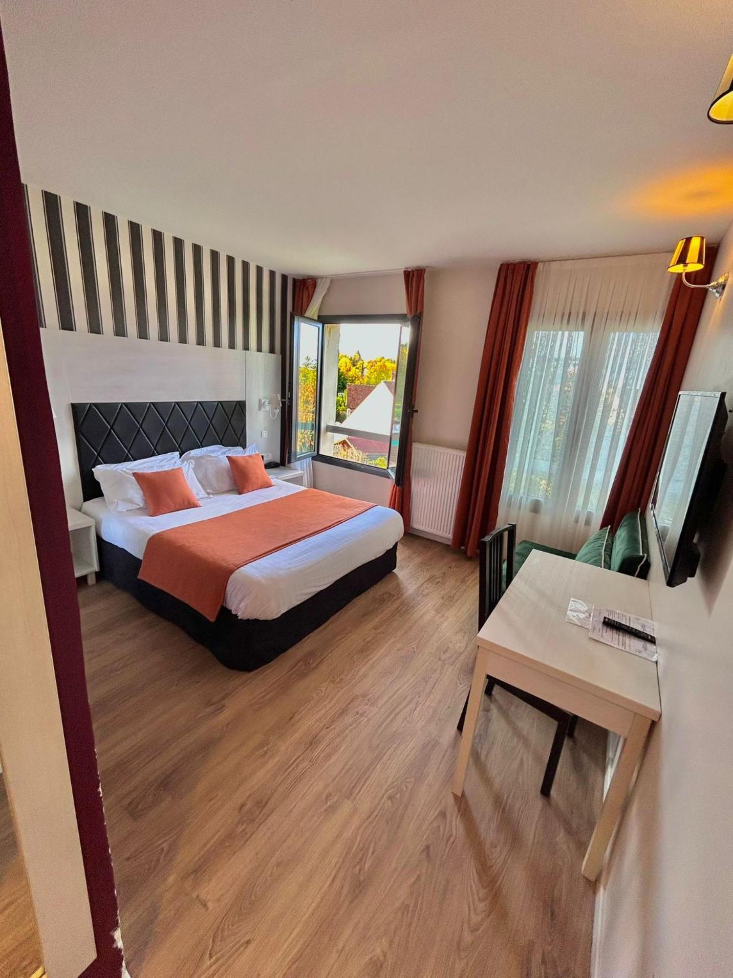 Thoiry Etoile Lodge Eksteriør bilde